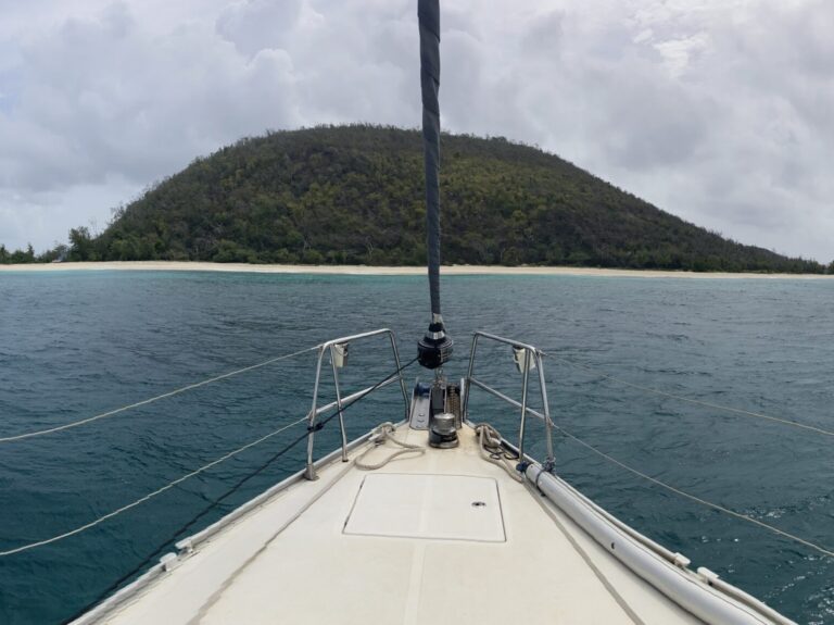 Arrivé en voilier sur petit Saint Vincent